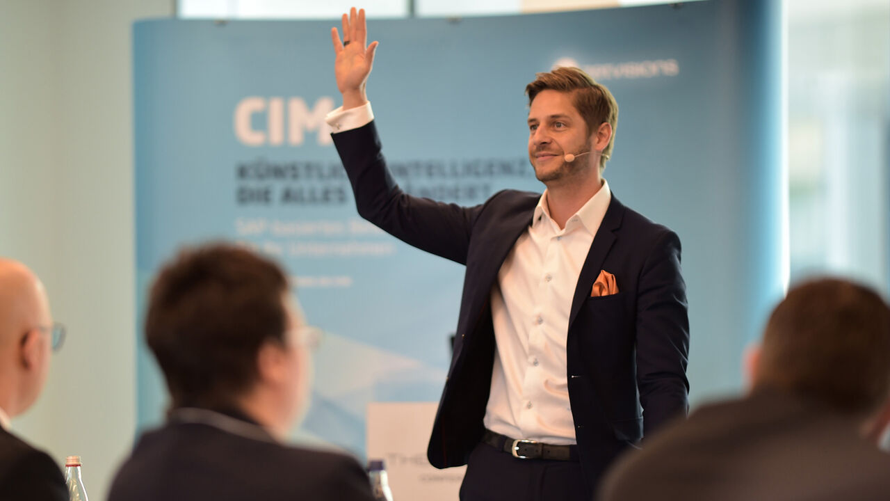 Keynote Speaker Mainz Florian Ilgen auf Tagung