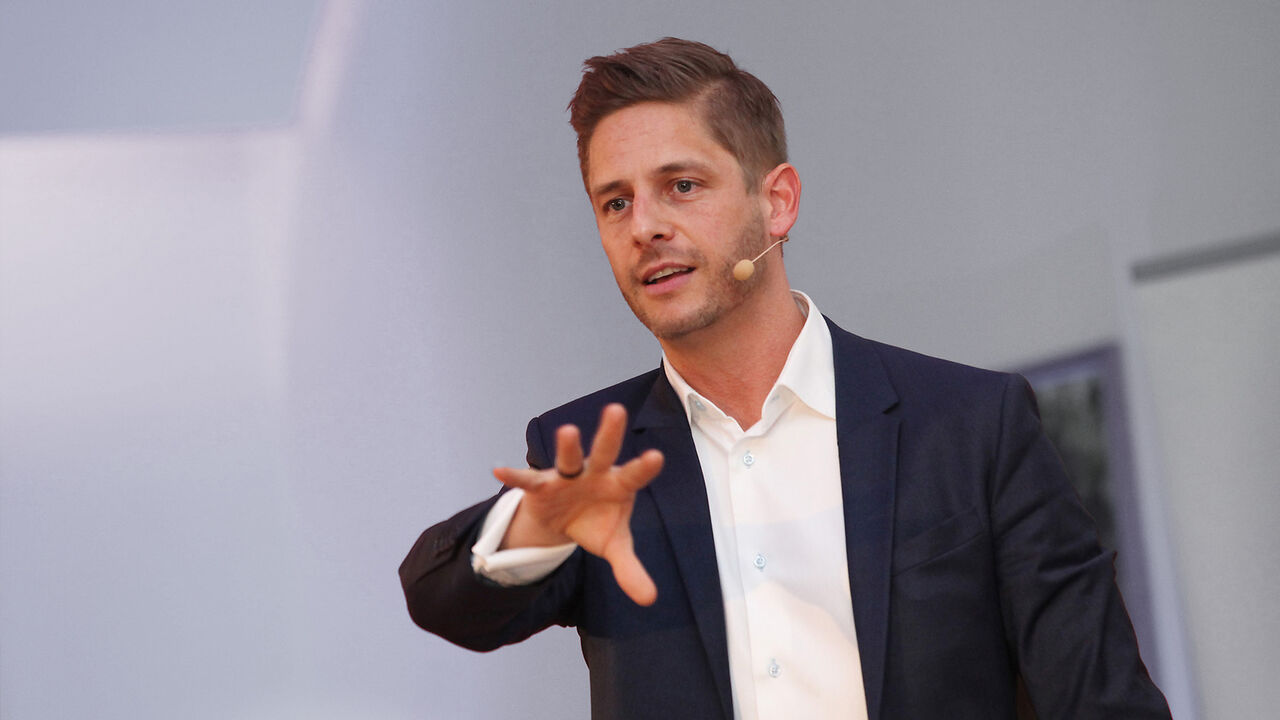Keynote Speaker Schweiz buchen Florian Ilgen auf Event