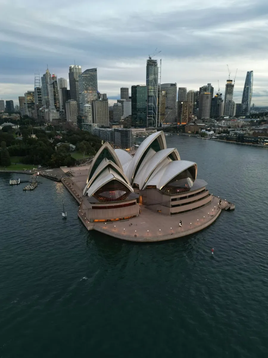 The No. 1 Keynote Speaker in Sydney: Dr. Florian Ilgen